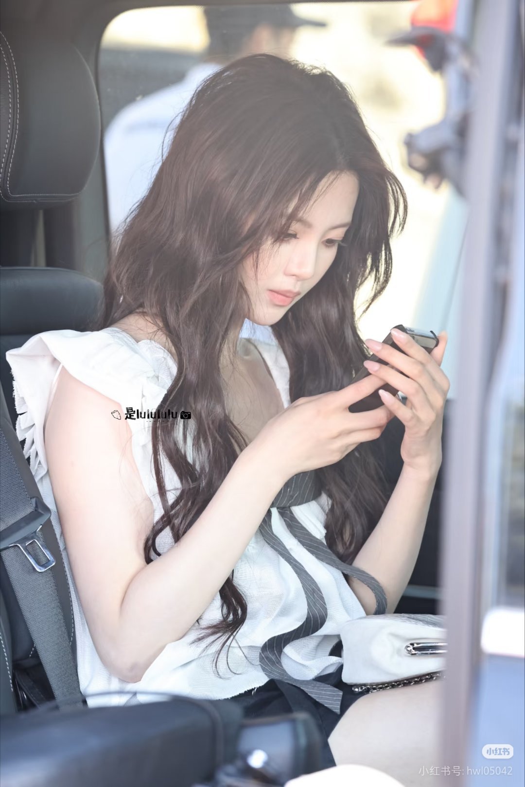 这个杨超越如此美丽随时一拍就是神图 