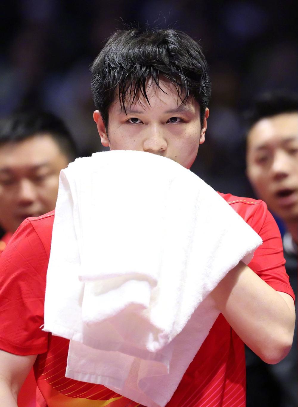 恭喜！恭喜！恭喜！重要的事情说三遍！
成功卫冕，再度登顶！
2025年11月16