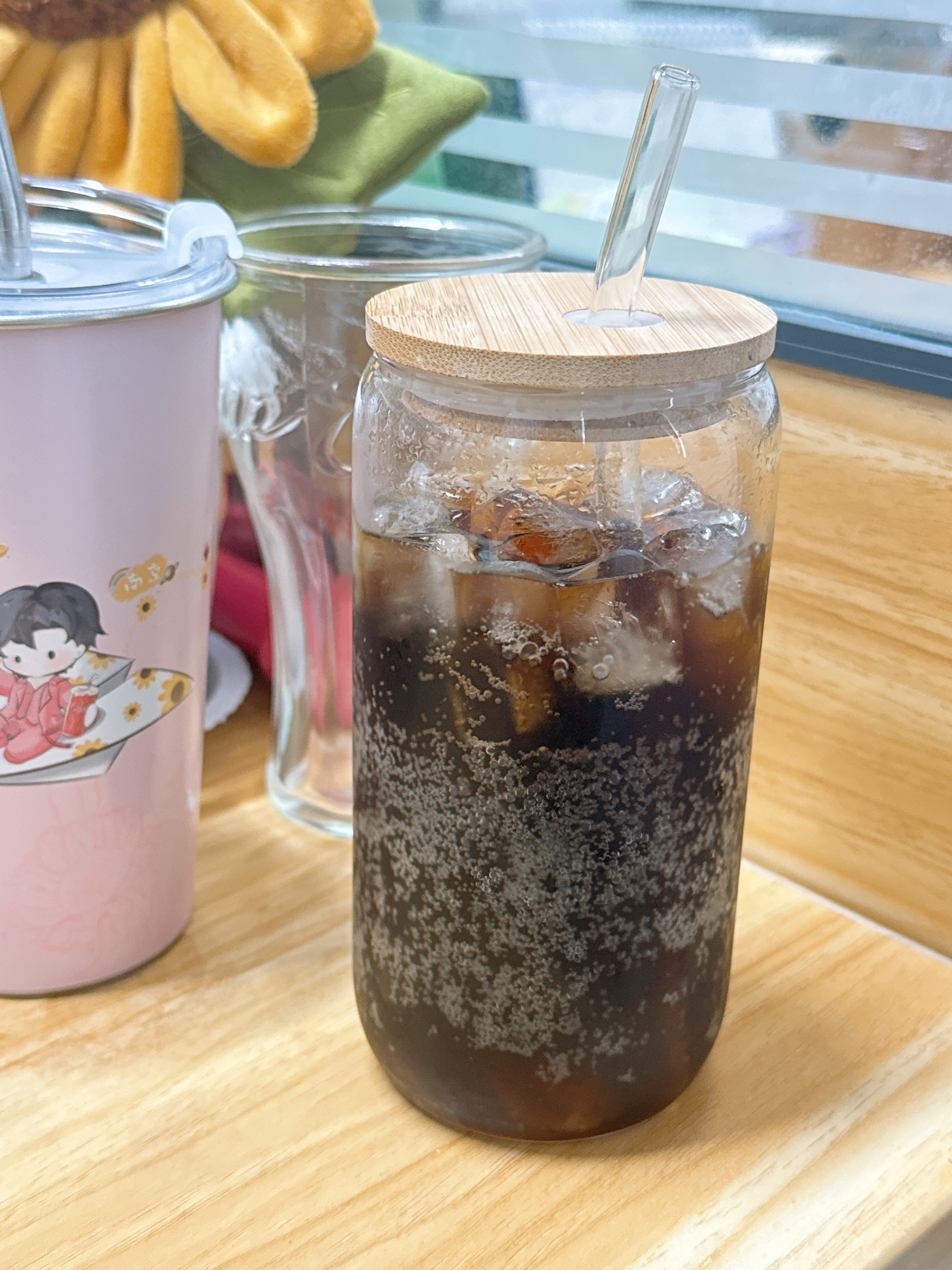 这么热的天就应该喝可口可乐啊加了话梅酱，真好喝啊 