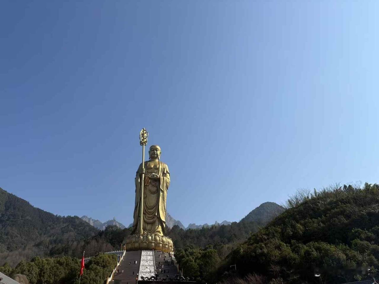 一、认识食品标签，做自己的小小守护者
“包装要看清，日期别忘记，过期食品不吃，健