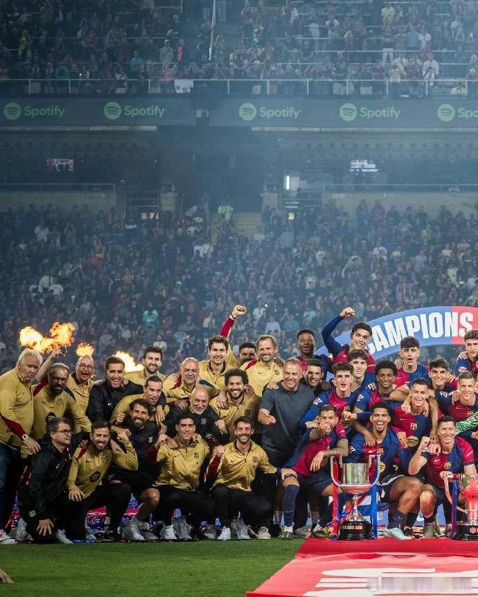 2024/25赛季西甲冠军🏆足球巴塞罗那亚马尔 ​​​