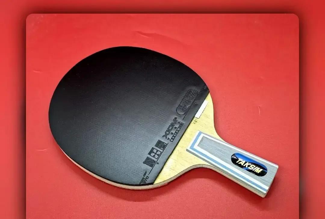 蝴蝶王底板我打了三个月，反手还是像打钢板。
正手一板过确实爽，可对方把球送到我反