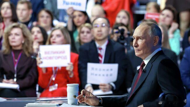 【实时更新“与普京的年度结果”（32）：为莫斯科感到自豪】
莫斯科时间2025年