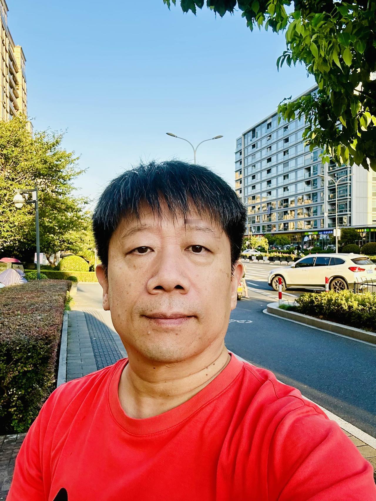 花了 50 大元理个发，心疼了！