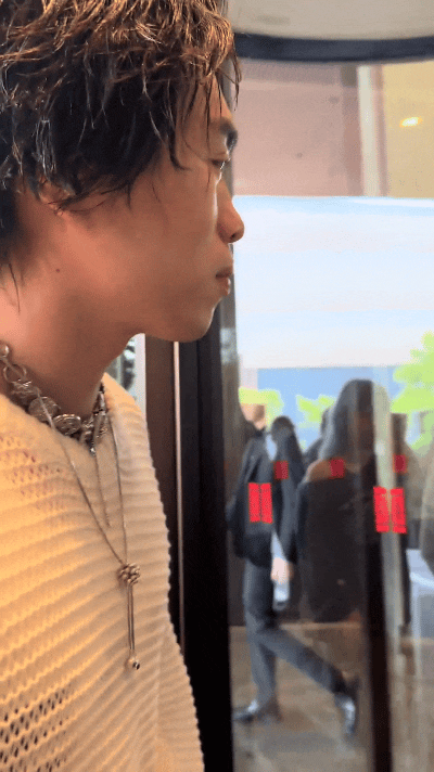 说唱巅峰对决别虐待老人了 节目组对老炮儿是不是太狠了点？高强度的赛制连年轻人都吃