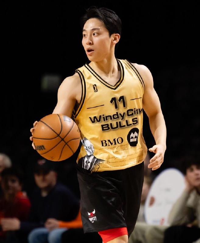 河村勇辉最近在NBA火了。

今天他打出了他在NBA发展联盟全场砍下34分8篮板