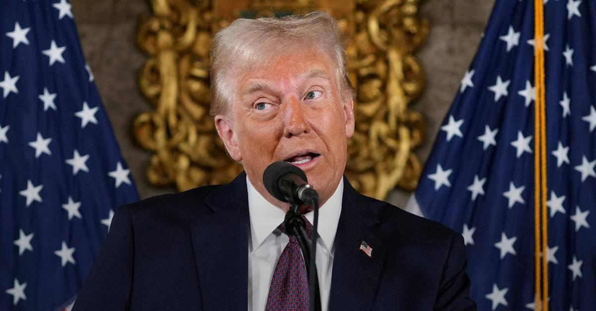 特朗普最近又对乌克兰局势发表看法了，话说得挺直白。

在接受采访时，他把乌克兰总