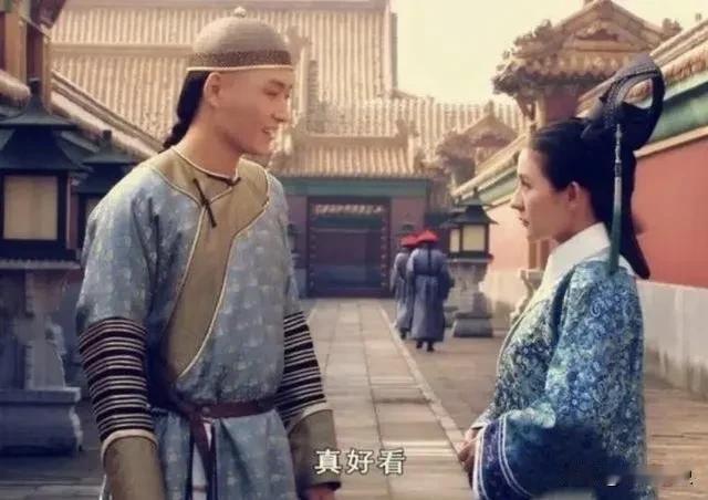 《甄嬛传》里这个皇帝四郎，确实让后宫的嫔妃恨得咬牙切齿，不光盼他早死，还明里暗里