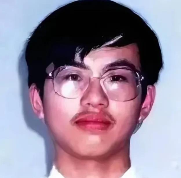 谁能想到，一个全省顶尖的理科状元，一个被全县捧在手心的天才少年，竟会在南京大学的