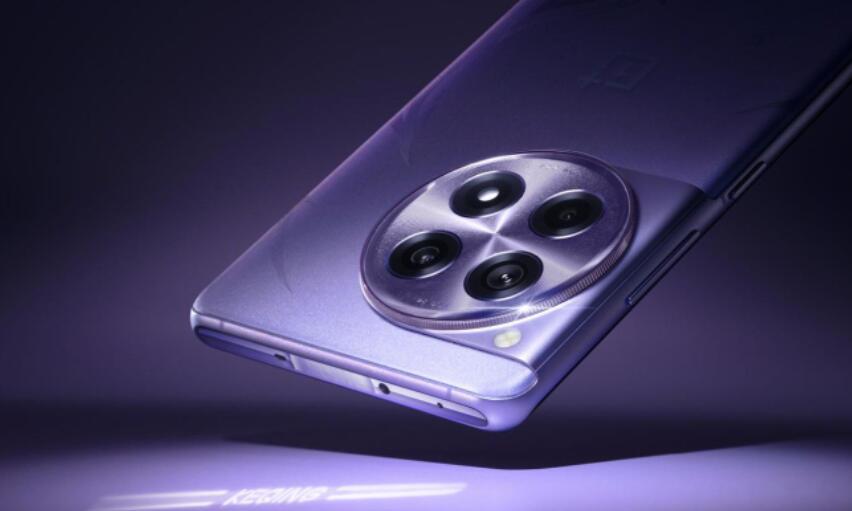 #6100毫安电池#一加的新机，开头已经说，型号是「一加 Ace 3 Pro」，