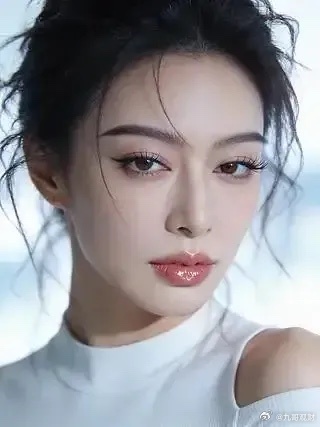 人要想活得年轻，牢记这四点就够了第一，常怀欢喜心，乐观向前。 始终带着善意与豁达