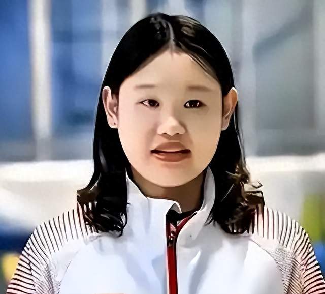 张家齐爸爸张传生，自由职业没经济来源，美美“隐身“不关心女儿