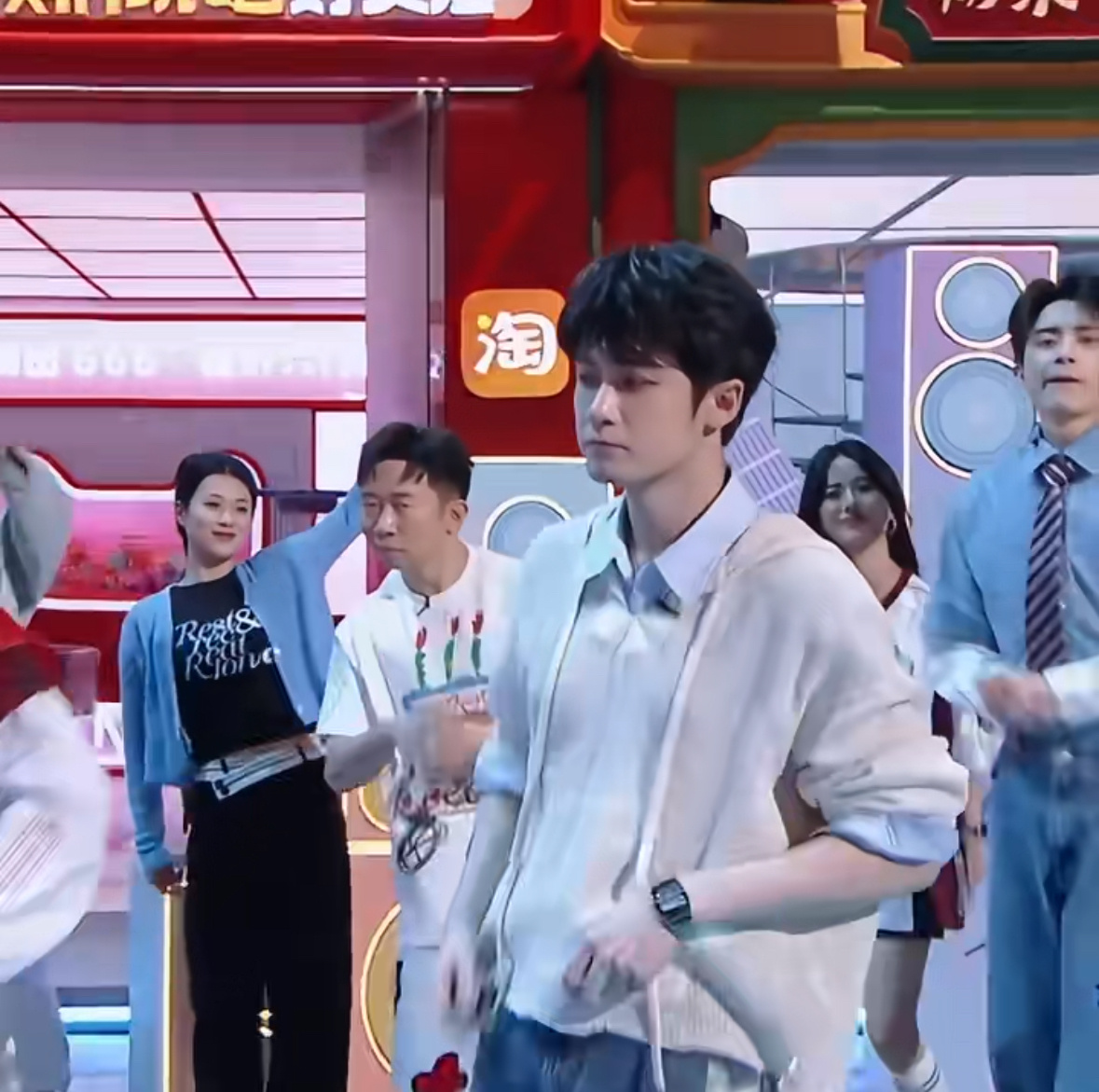 最近衣服怎么总起球 ​​​