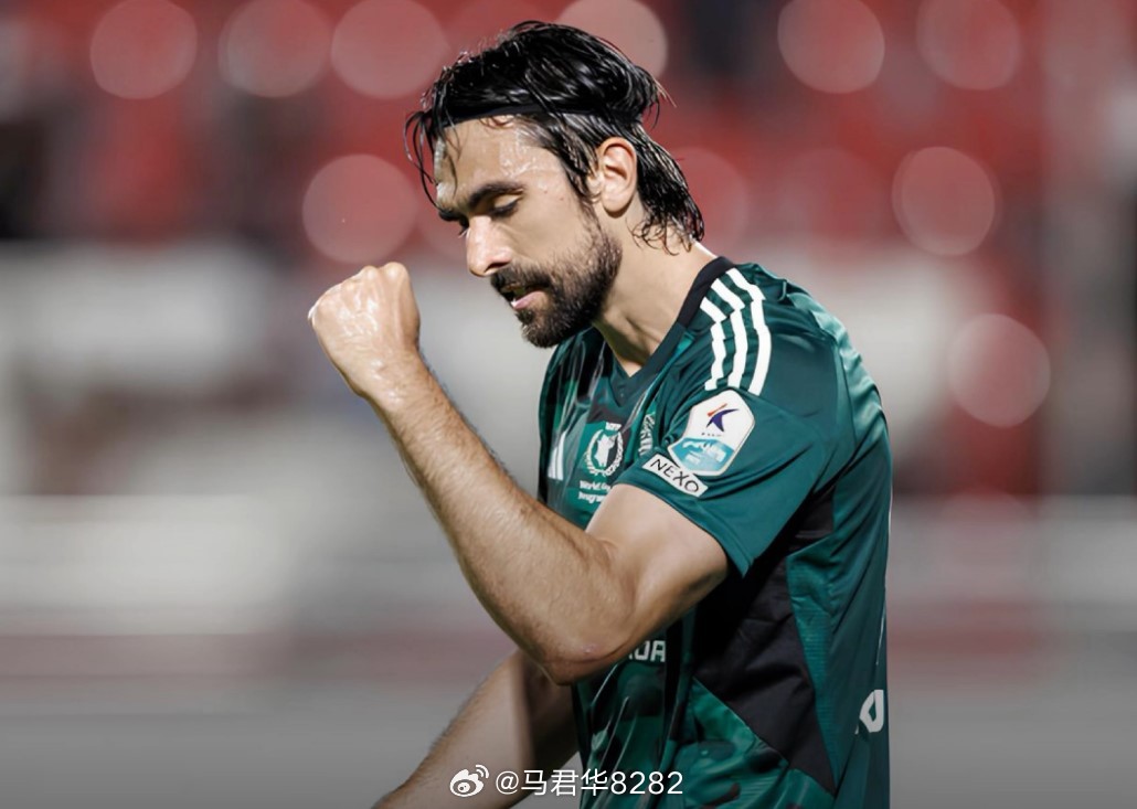 孔帕尼奥时隔10个月，终于回到全北现代比赛大名单当中（替补席）。去年10月份，孔