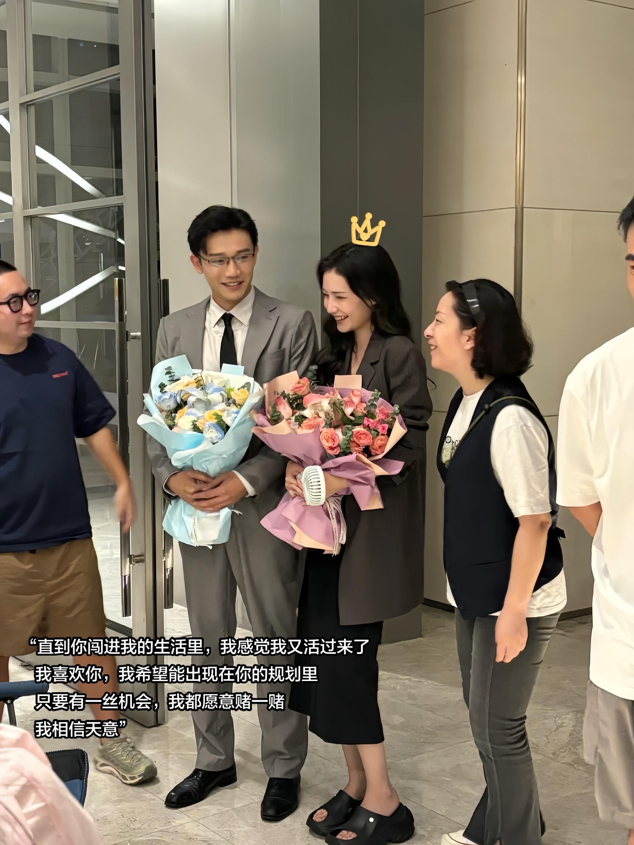 只要颜菲愿意，可以一路绿灯 ！！