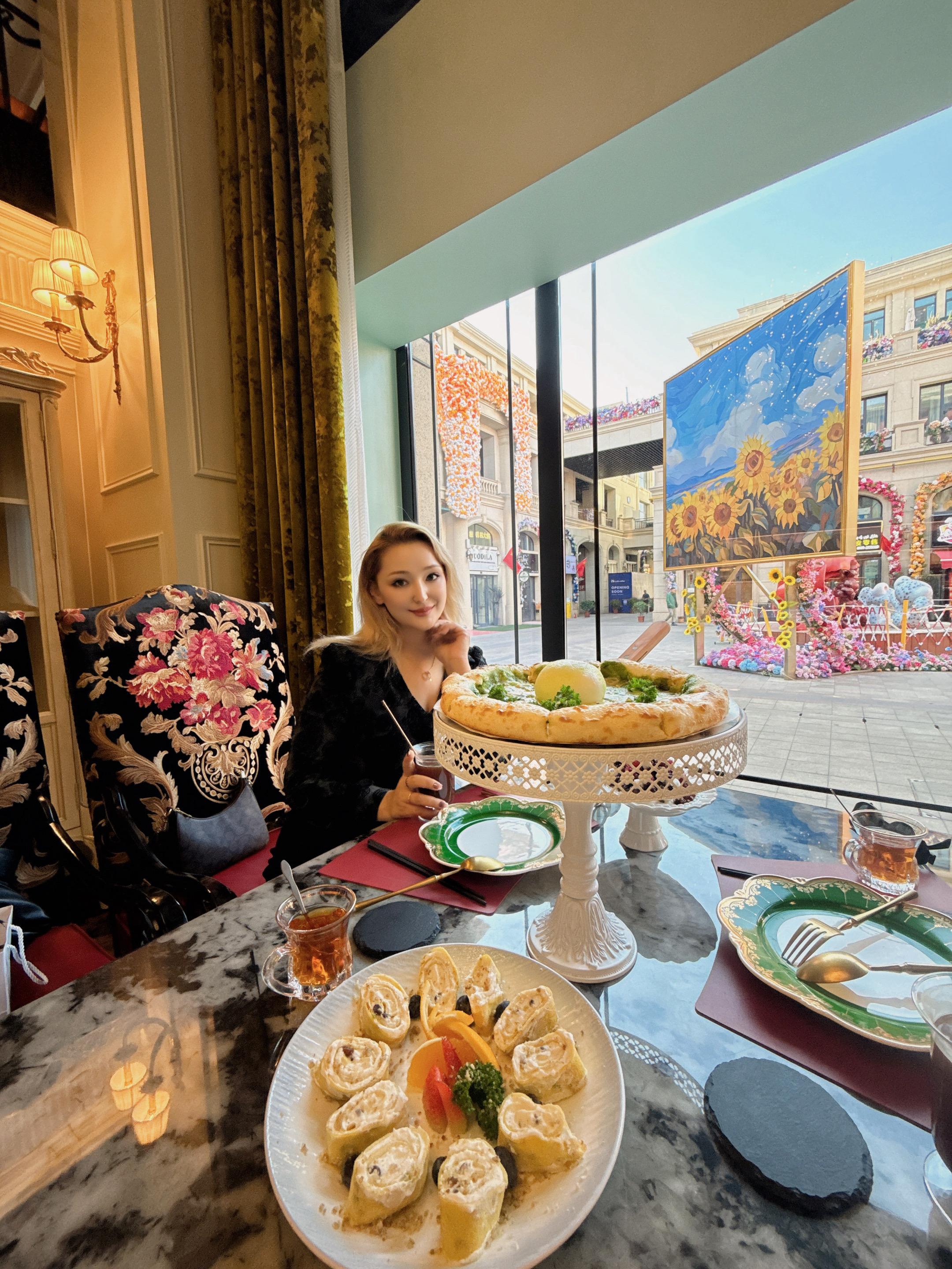 “谁都不傻，很多话不说破 不代表不知道、很多事不揭穿 不代表不清楚。”