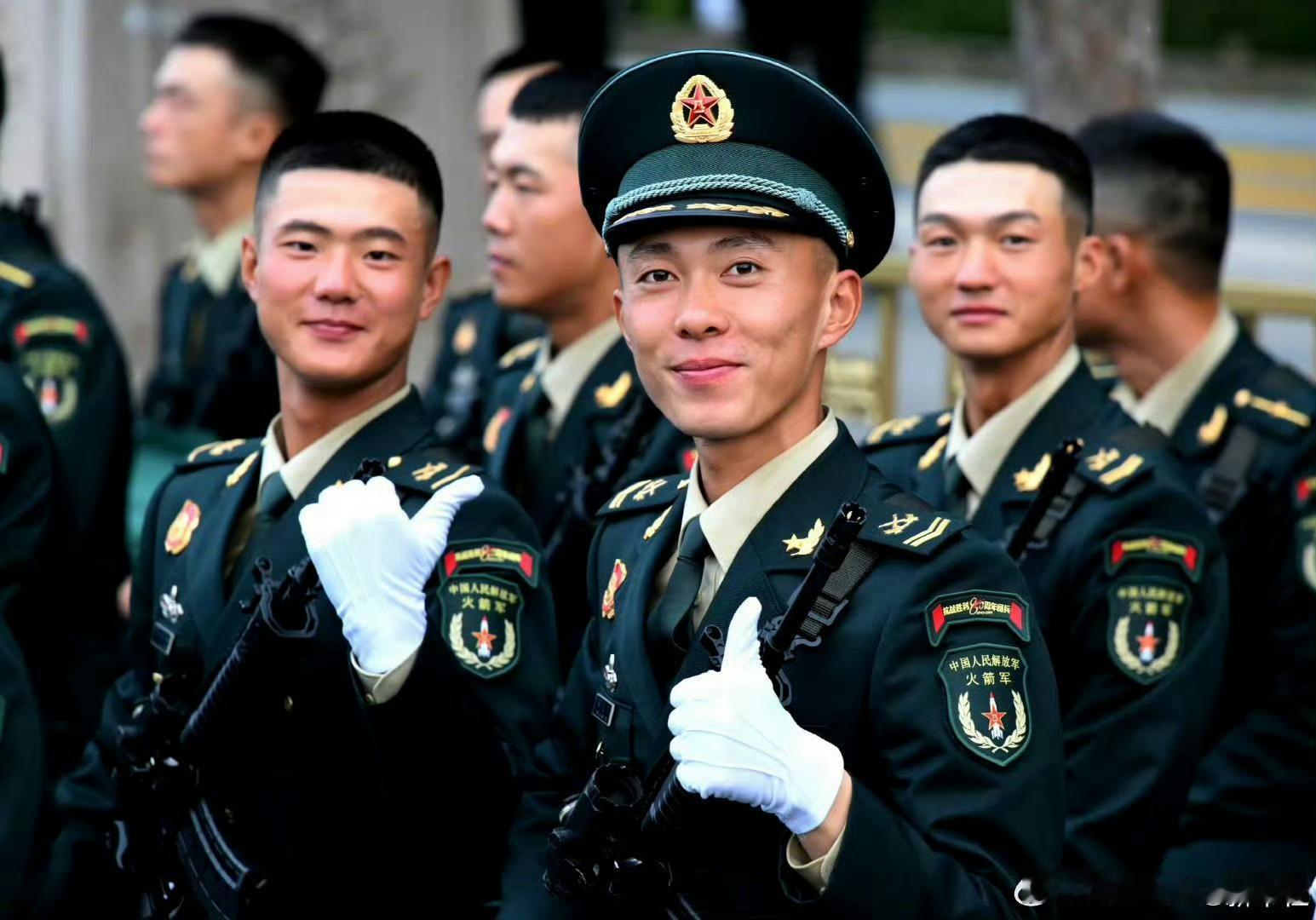 法新社出图 这次不行啊，图片质量不如新华社，视频速度不如 BBC ​​​