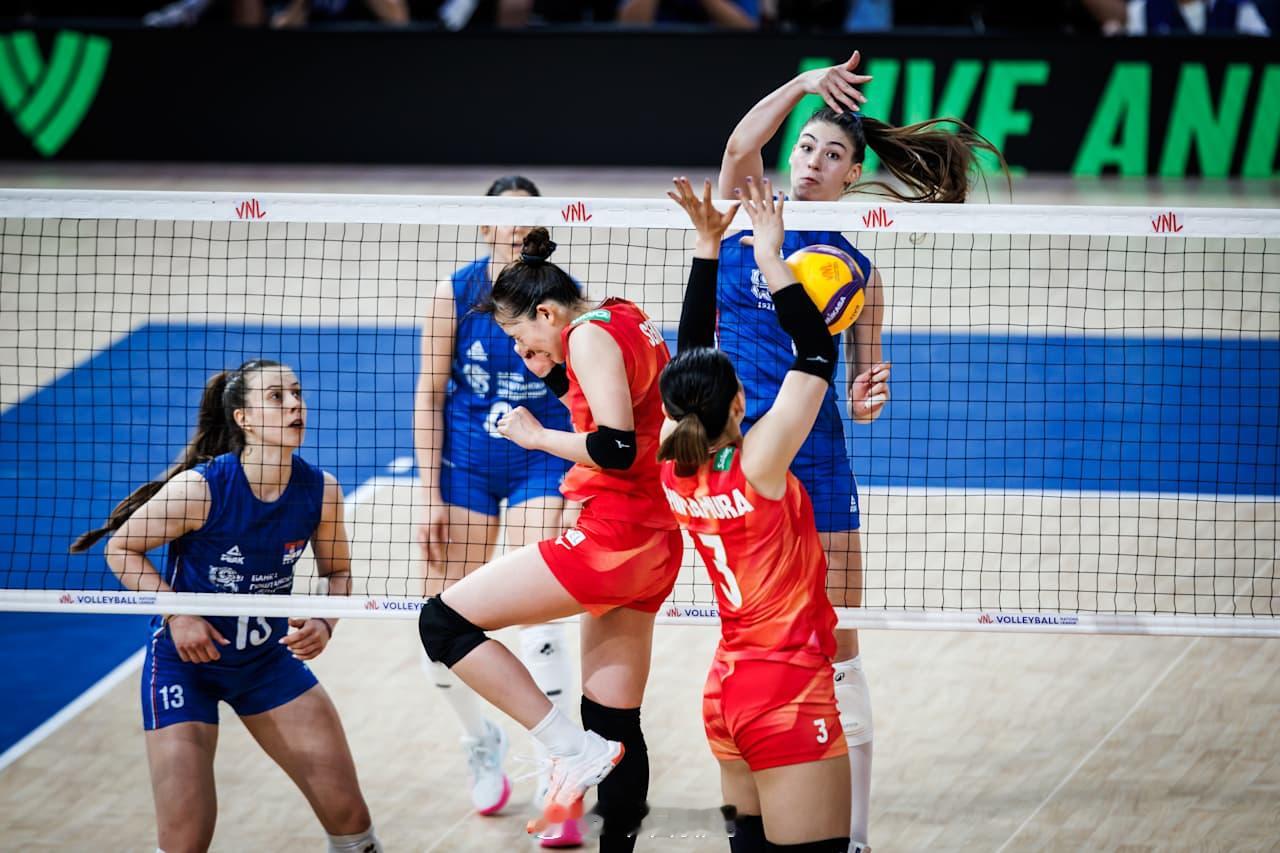【2026世界女排联赛 帕西格市站：日本女排3-2塞尔维亚女排】北京时间17日晚