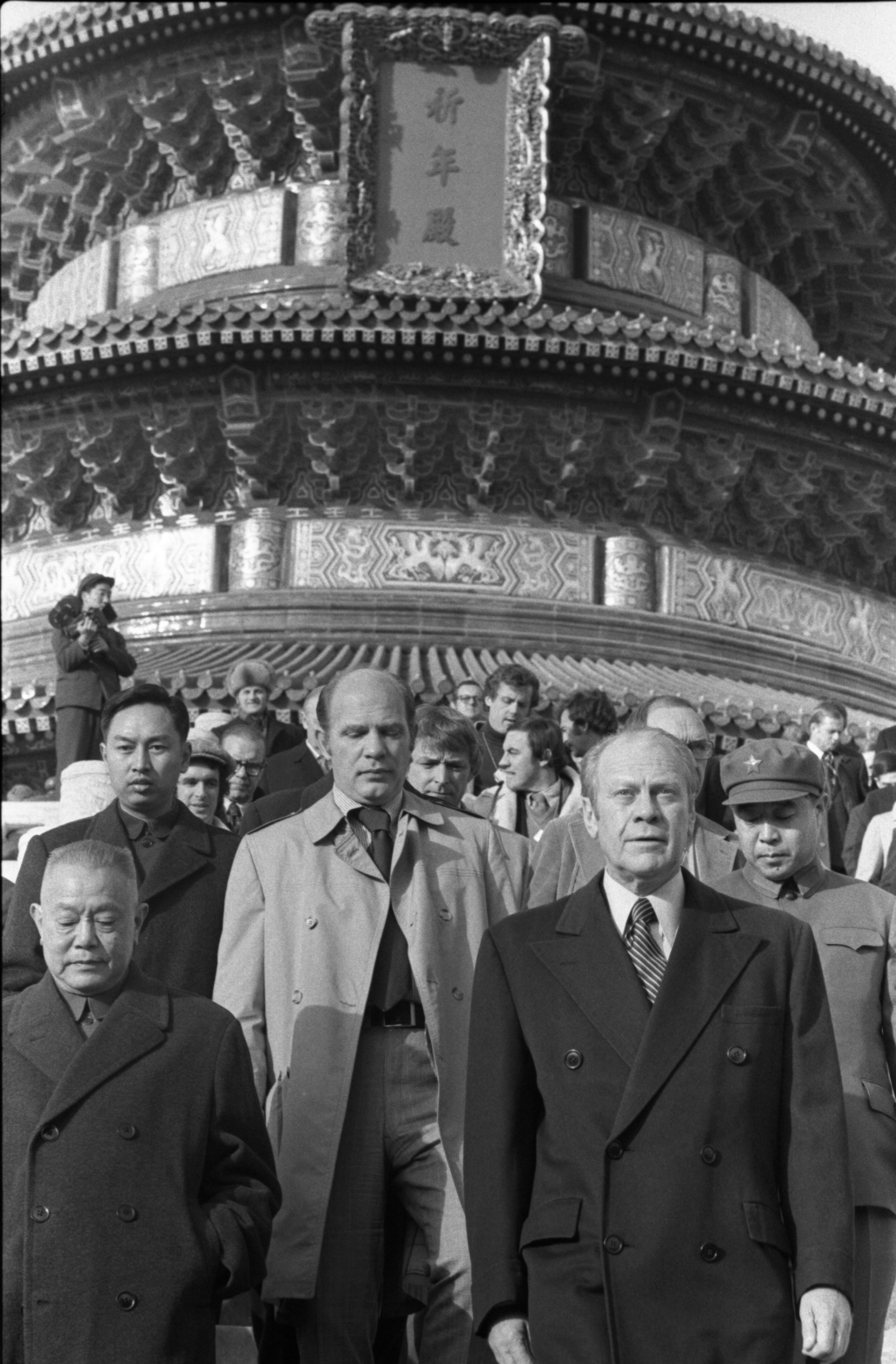 🔻在特朗普之前，参观过天坛的美国总统只有福特。🔻1975 年 12 月 2 