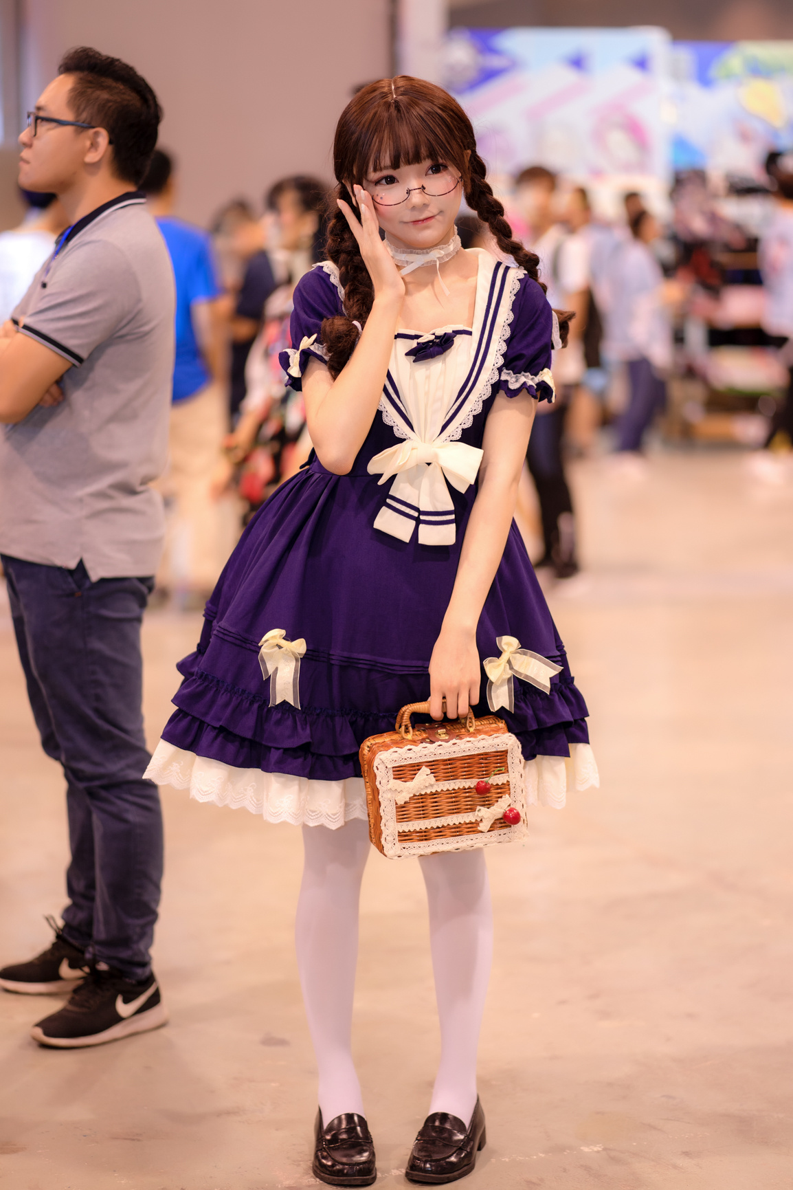 猎人拍漫展漫展分享版 (旧库存图)洛丽塔少女摄影后期：聆听猎人 