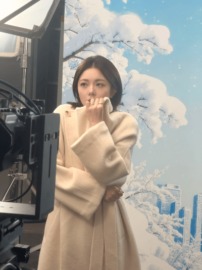 赵今麦短发镜头表现力赵今麦内娱甜妹转型天花板谁懂啊！赵今麦这组大片反差感直接拉满