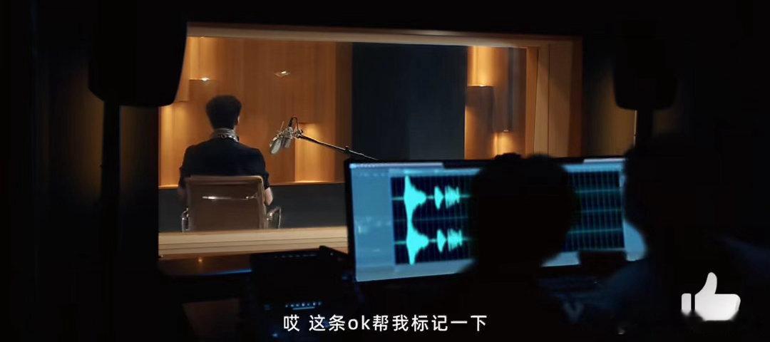 张凌赫的表情太丰富了上淘宝闪购和张凌赫喝秋天第一杯 解密特工隐藏爱好，外表冷酷的