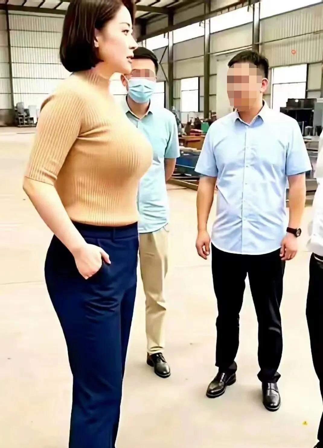 大家有没有发现，在单位坐办公室的女同志，不管是省里、市里、县里、乡里的，不管是什
