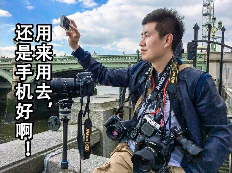 #相机销量跌没92%# 你家相机吃灰多久了？据统计，数码相机销量从巅峰时期的一亿
