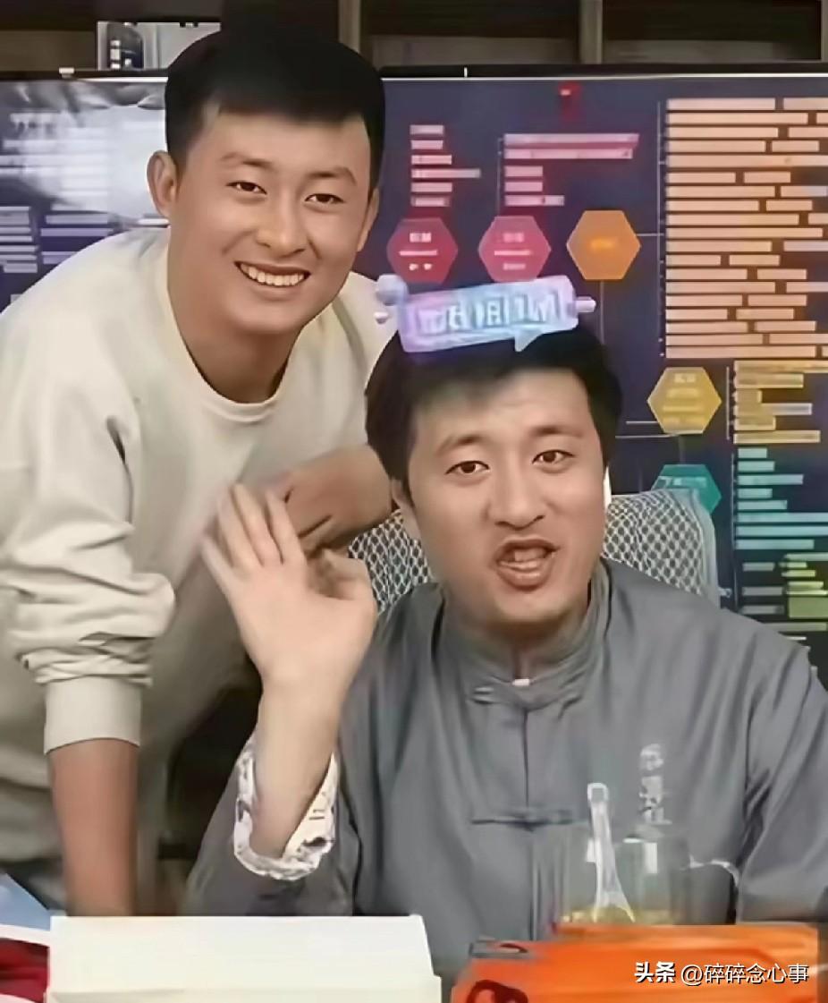 张雪峰这回换将，有点意思。

新上来的武亮，不是另一个“张雪峰”——他没那张能说