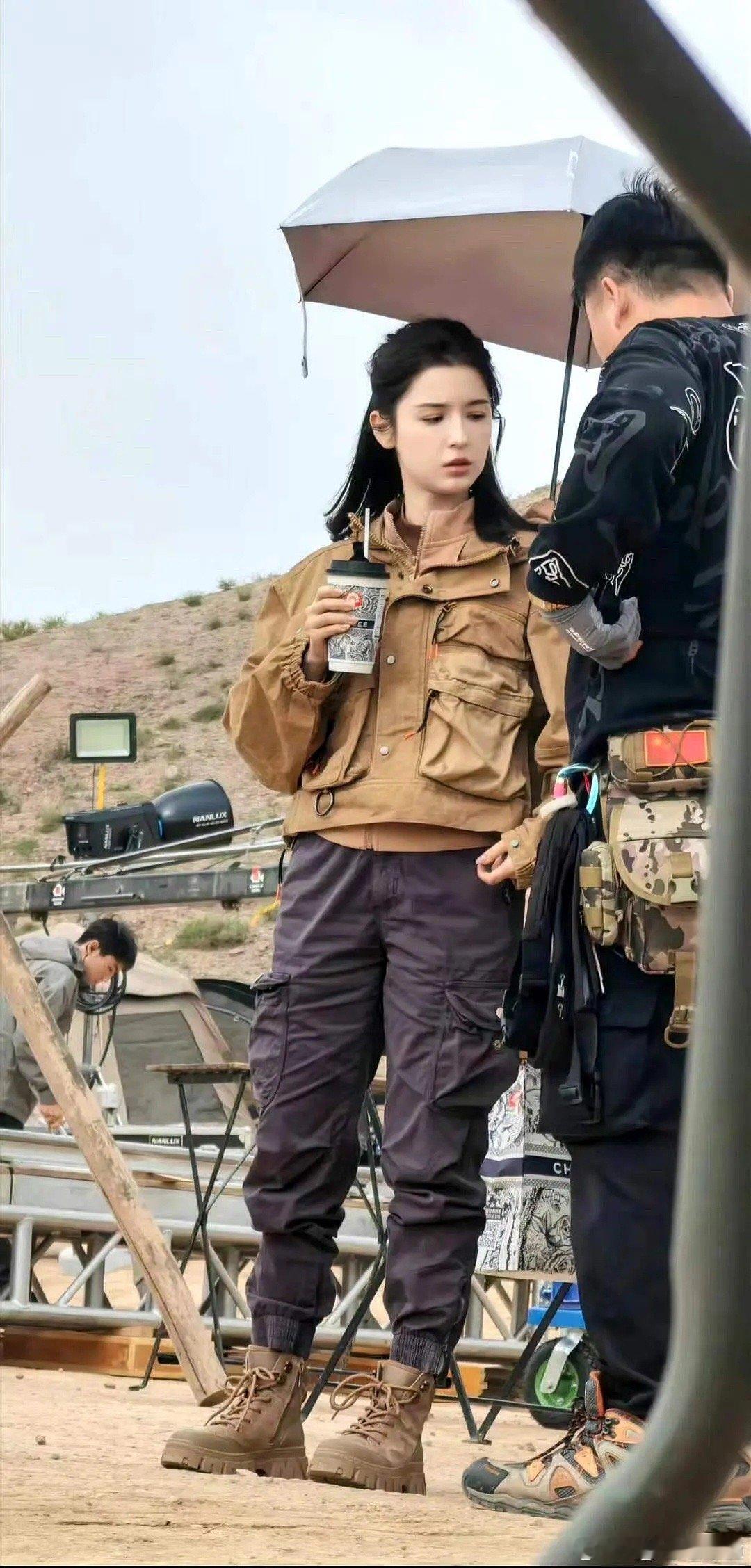 哈尼克孜当年差点就起来了，可惜了 ​​​