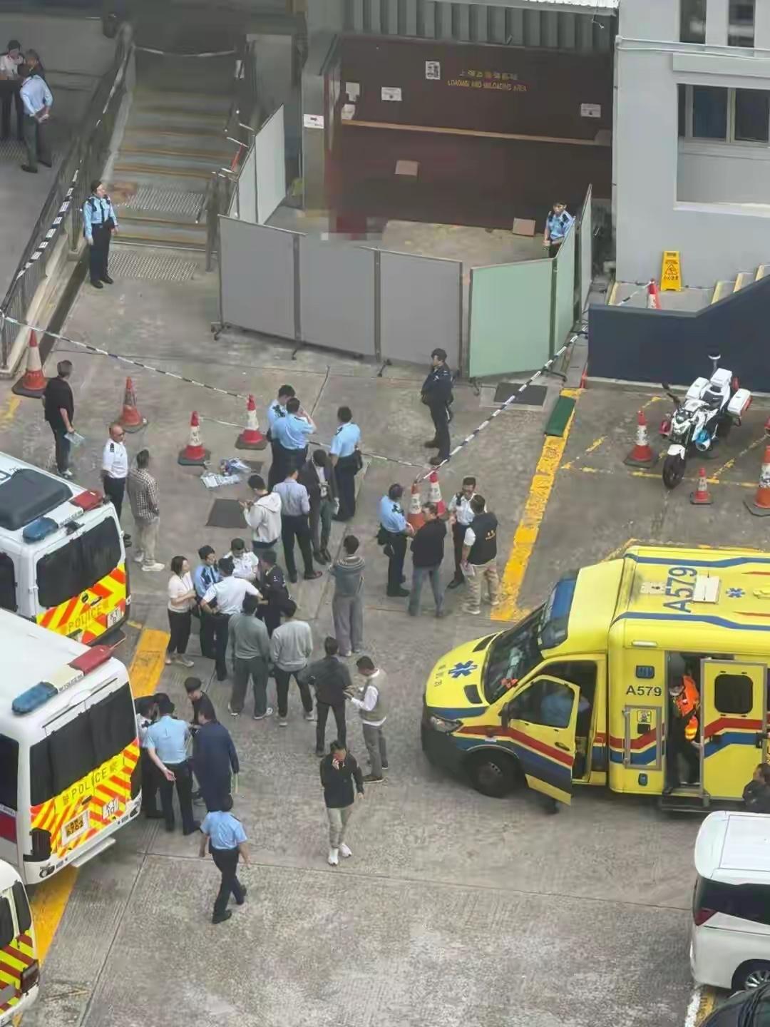 突发！香港一女警头部中枪身亡，多名亲友到场痛哭！港警重案组跟进，港警一哥周一鸣亲