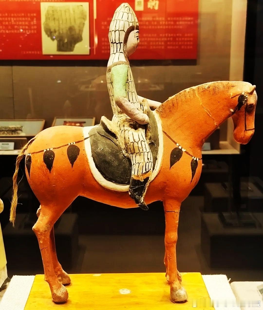#走进博物馆##带你看展览# 新疆吐鲁番博物馆的彩绘唐俑 ​​​