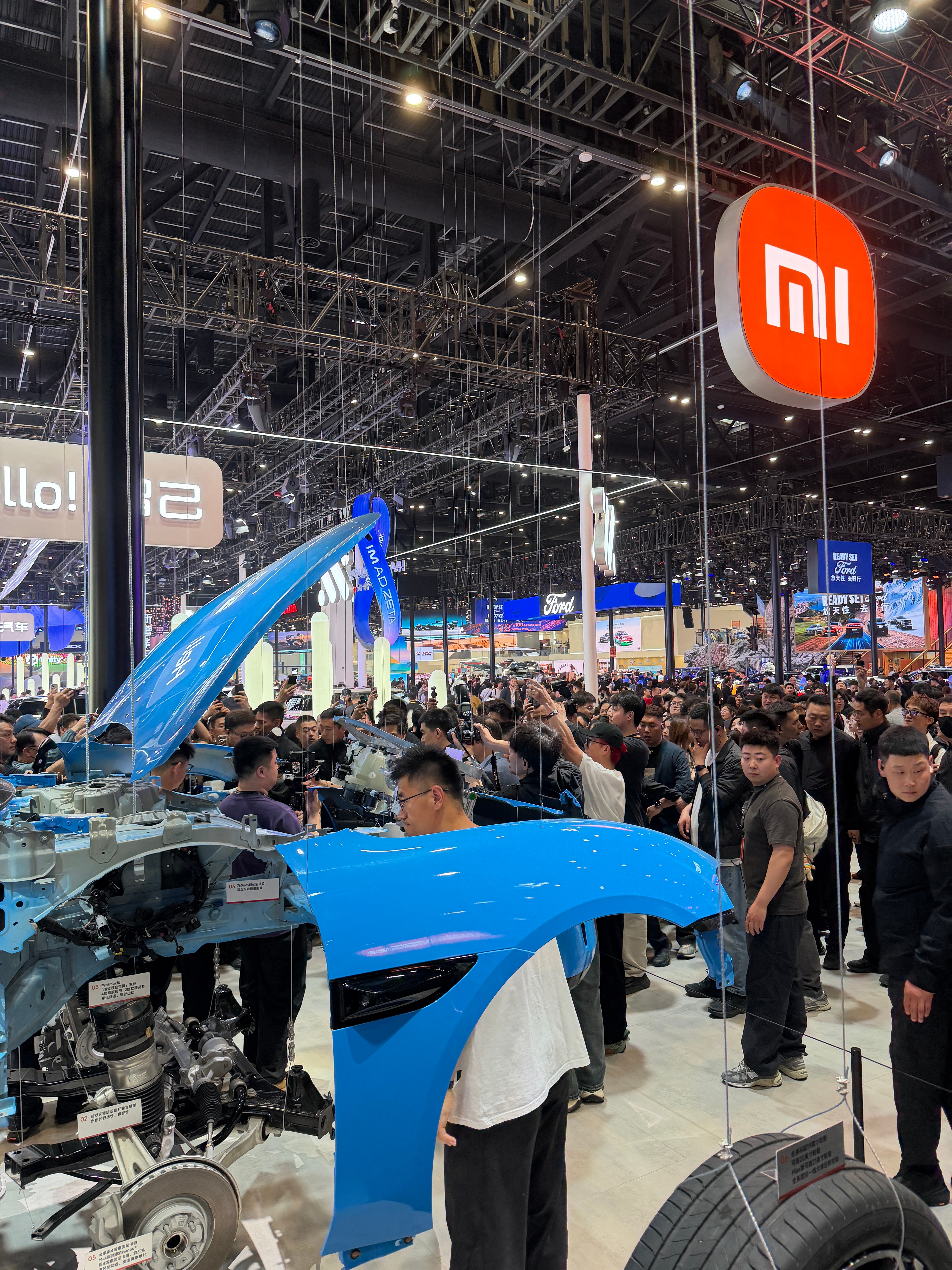 温馨提示：此图中有雷军和李想北京车展 北京·中国国际展览中心顺义新馆