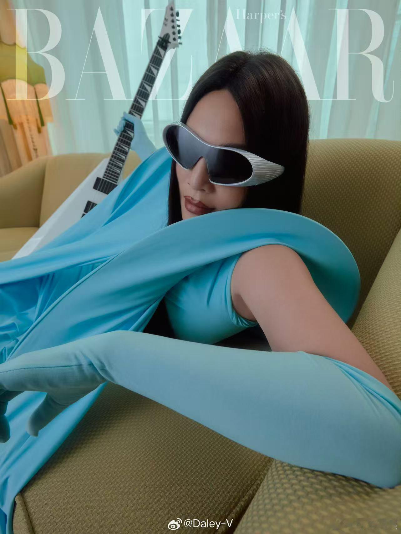 那艺娜时尚芭莎封面那艺娜芭莎封面那艺娜时尚芭莎封面，哇塞哇塞， ​​​