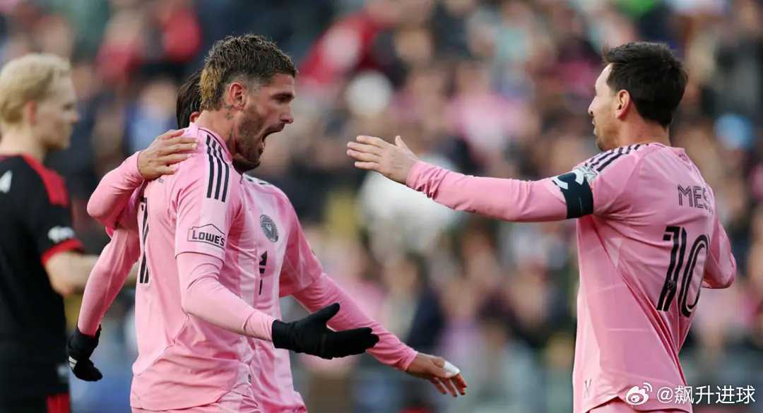 2-1险胜！38岁梅西巧射破门：2场制造4球，率队取得两连胜美职联常规赛展开争夺