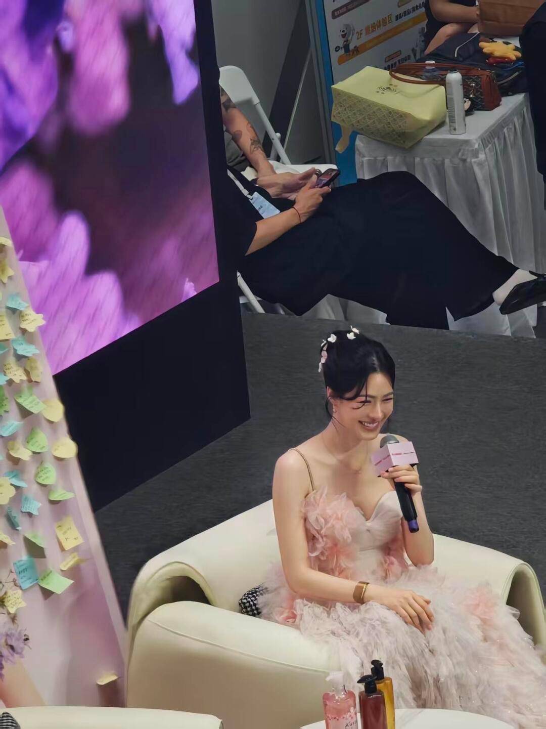妈妈这大长臂 