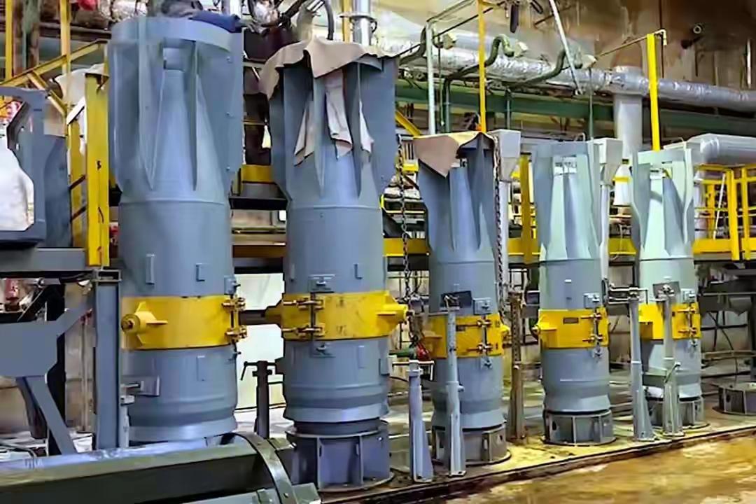 突发，11月3日深夜，俄乌战场又有大动静。一架苏 - 34战斗轰炸机从克里米亚起