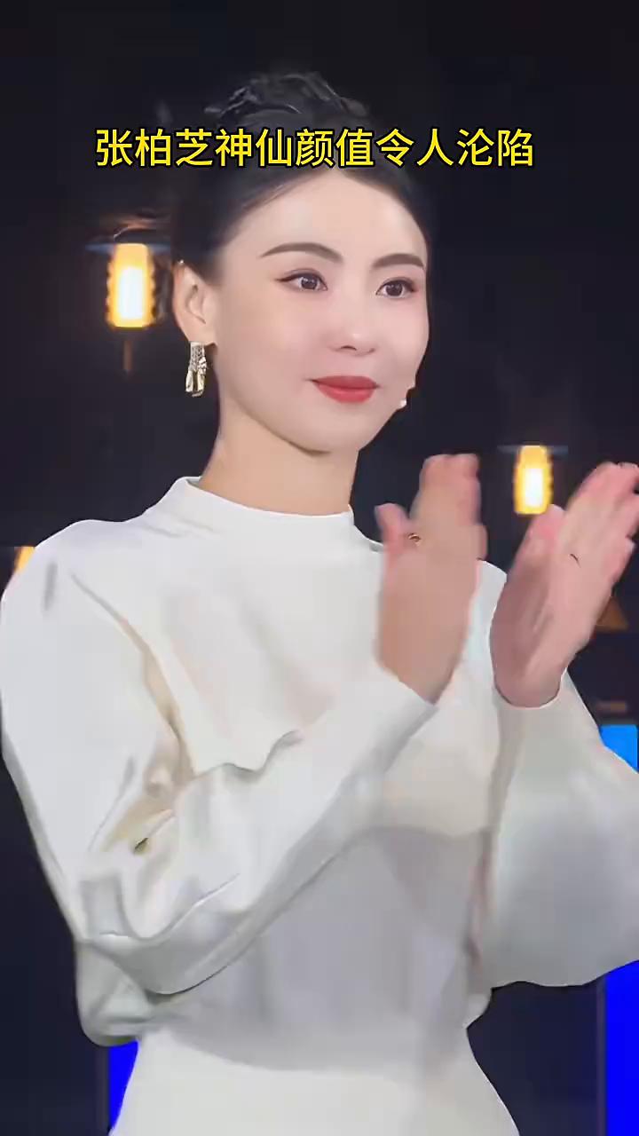张柏芝神仙颜值令人沦陷。