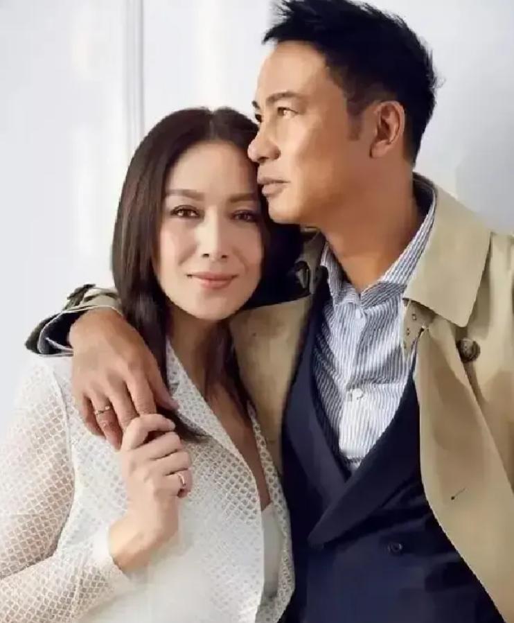 [微风]任达华当年铁了心丁克，和琦琦潇洒满世界飞，结果2006年琦琦意外怀孕，他