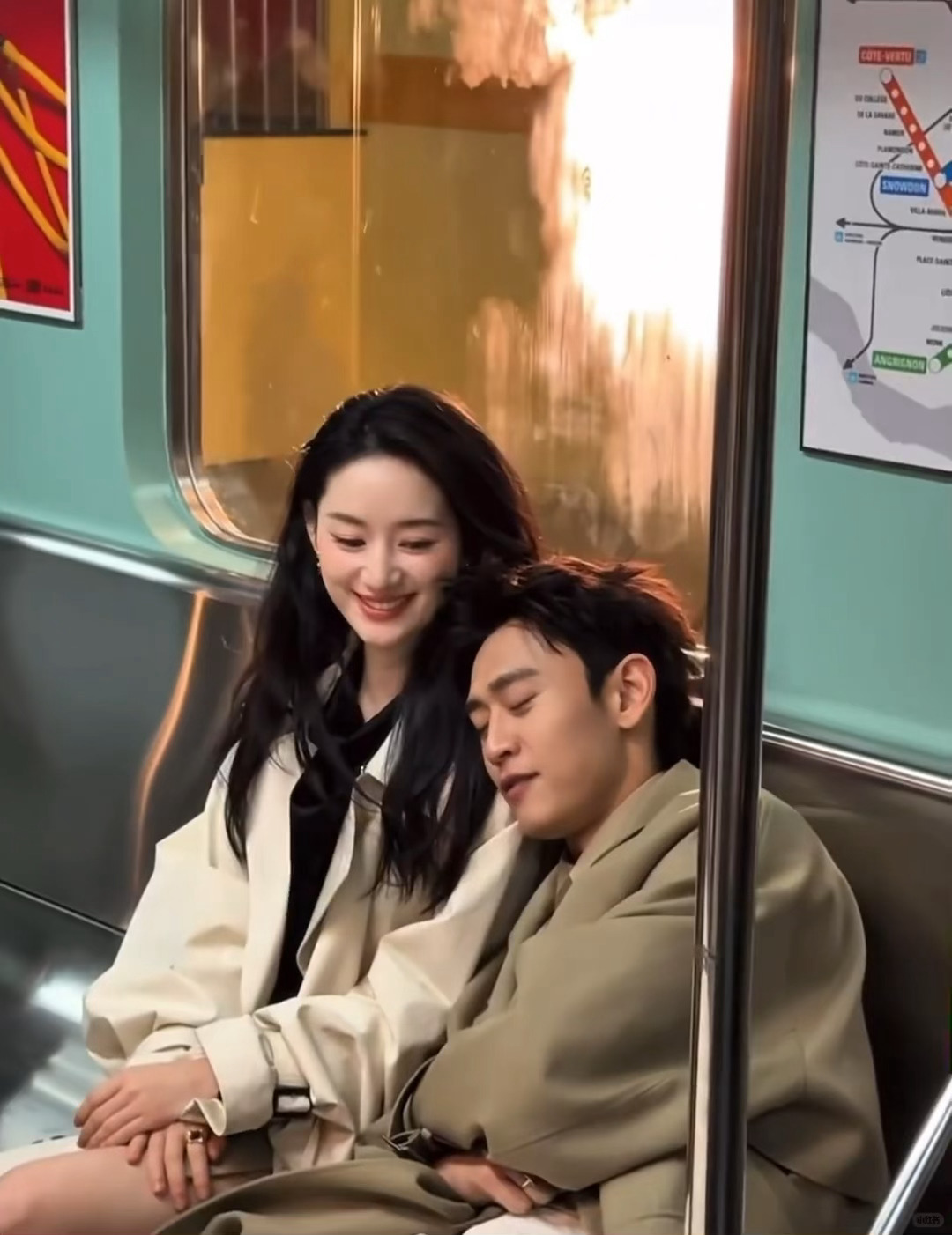 传下去，王天辰不敢对视郭晓婷！姐姐把姐夫看羞了