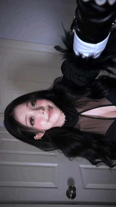 女爱豆 ​​​