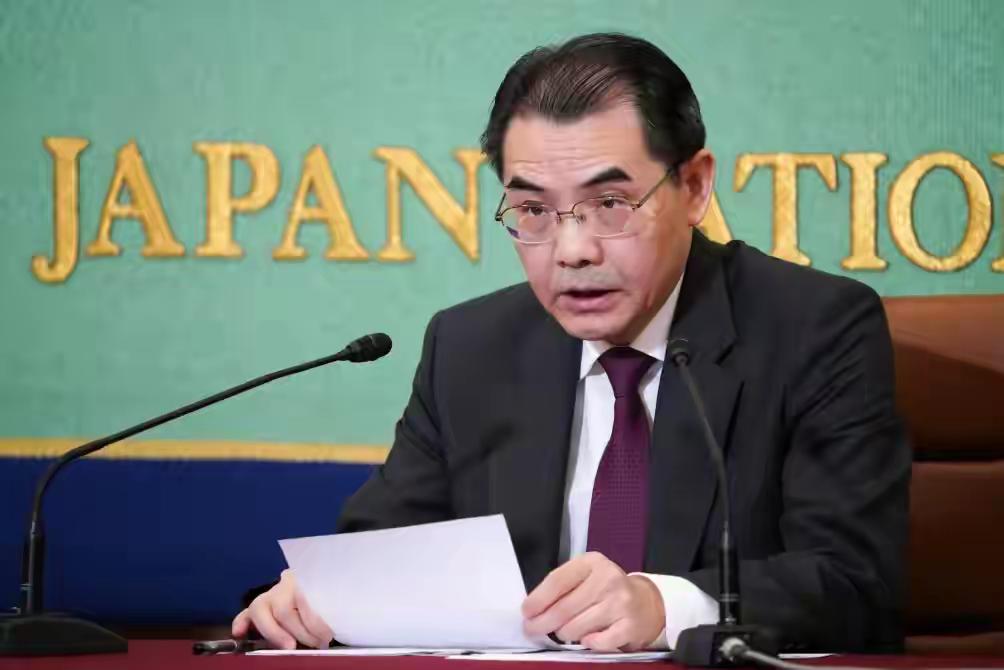 中国驻日大使吴江浩在东京主动约见由森山裕带队的跨党派议员团，这个动作本身就不简单