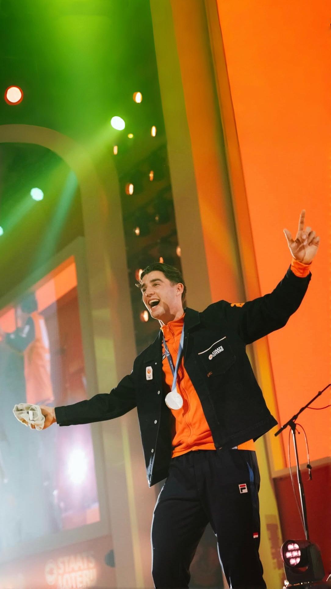 不知道的还以为是什么livehouse🥹冬奥会｜JenningdeBoo