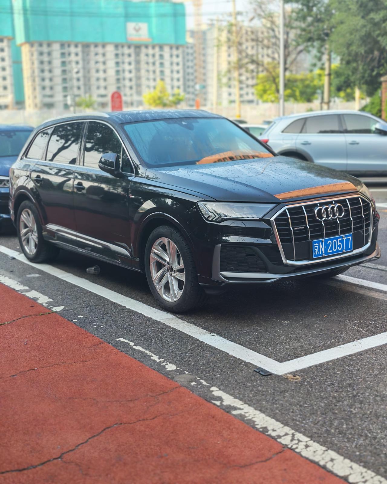 那些国际大牌车企，这些年在中国，不仅失去了对技术的定义权，对价格的定义权，也失去