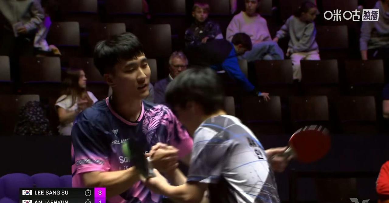 李尚洙🇰🇷晋级男单十六强[吃瓜群众]，
今日凌晨的三点多，法国那边赛场上一场