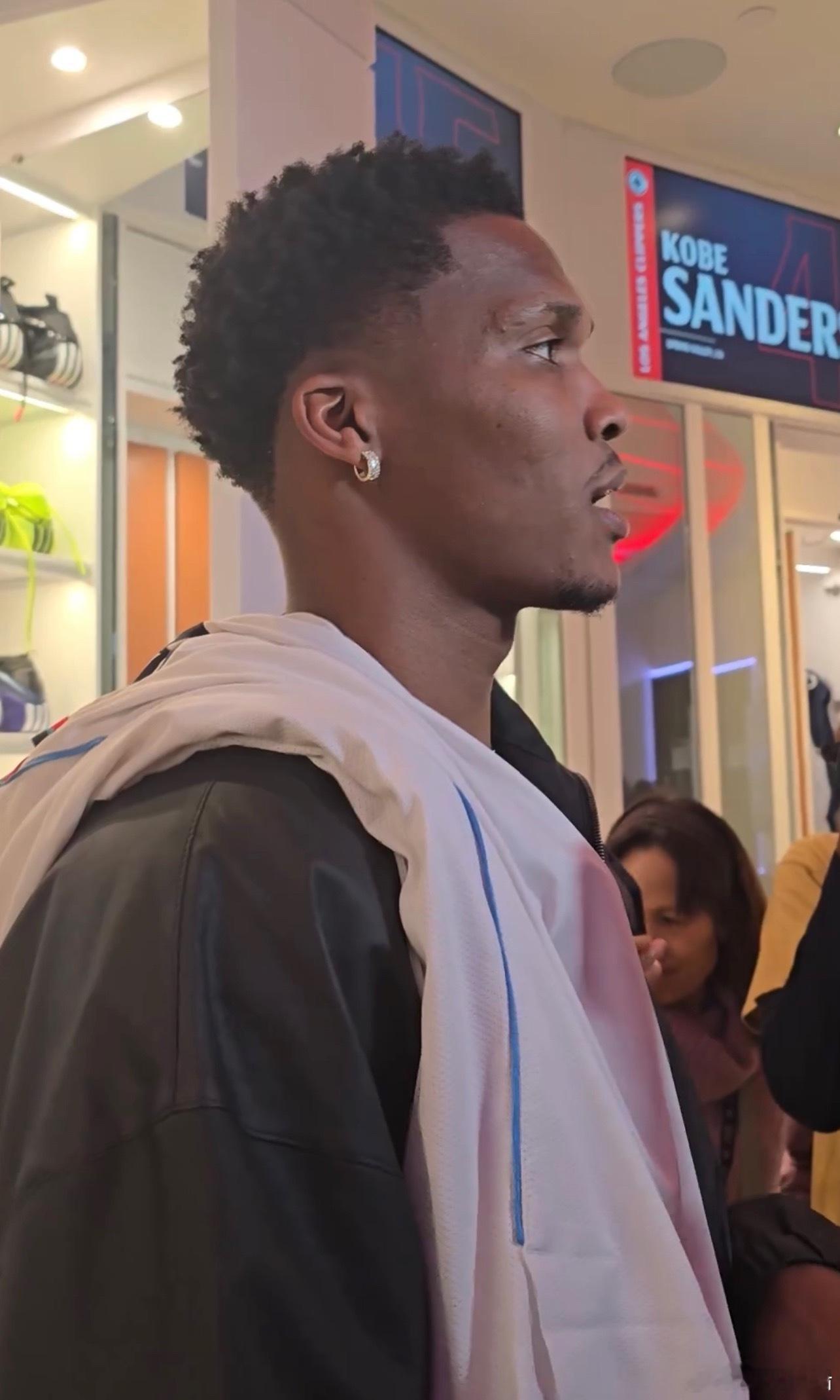 马瑟林非常兴奋能为泰伦·卢效力：“这太棒了，伙计。他最终可能会成为我最好的朋友…