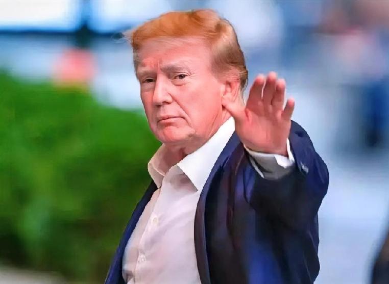 美伊冲突彻底升级，根本不是什么正义之战，全是霸权在搞事。美国为了攥紧石油美元、控