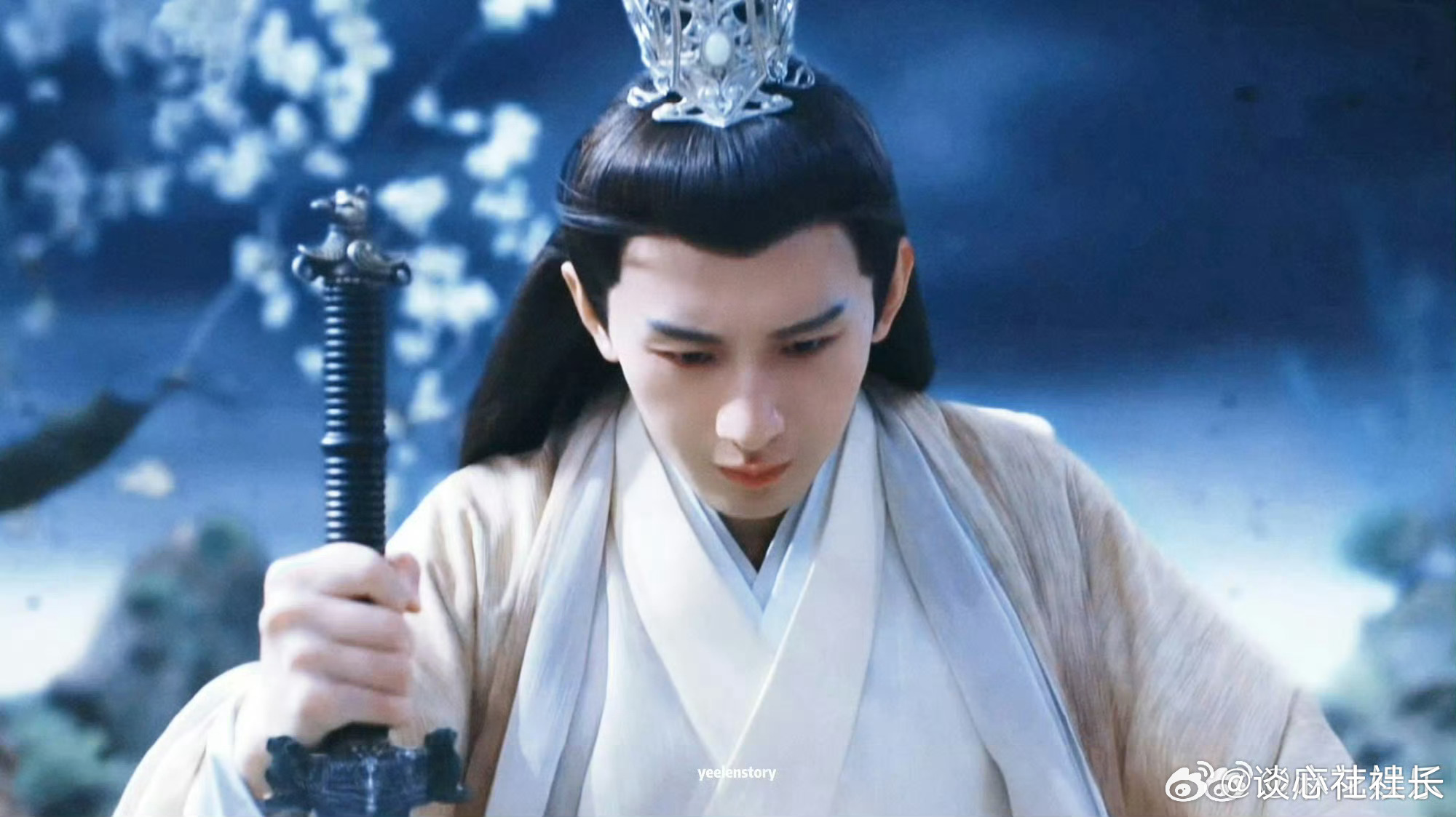 成毅太子长琴cut七年前的惊鸿一瞥，至今仍动人心弦✨成毅客串的太子长琴，短短两分