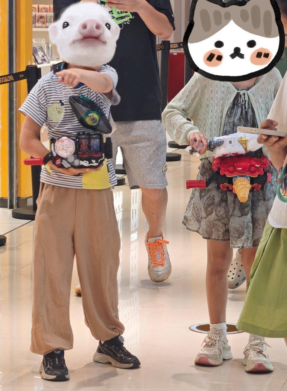不过说实话 确实特摄一开始就是子供向的羡慕现在的小孩子  ​​​