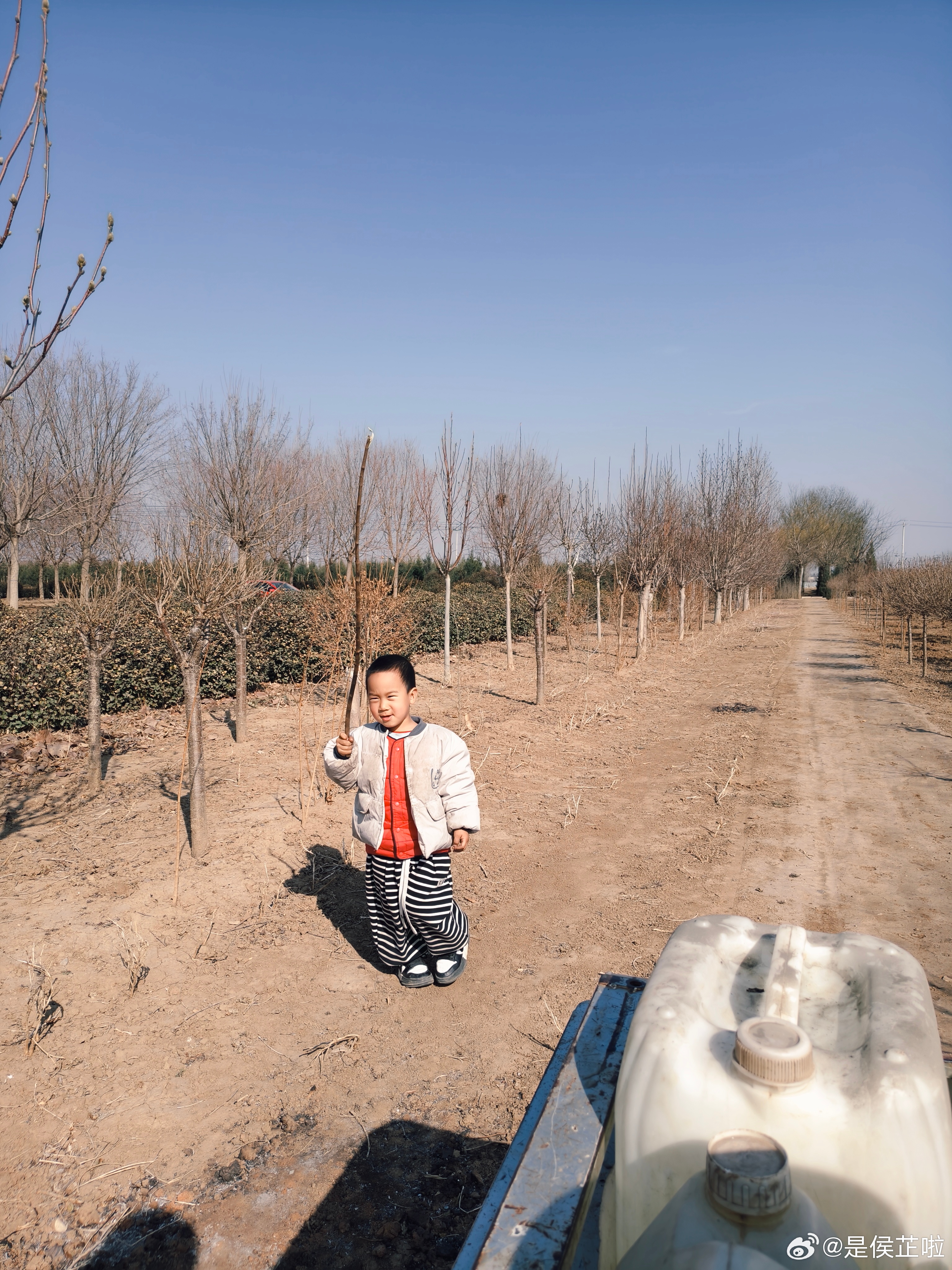 大户外了今天手里多了一个家伙事棍子微博开学季亲子大玩家 天津